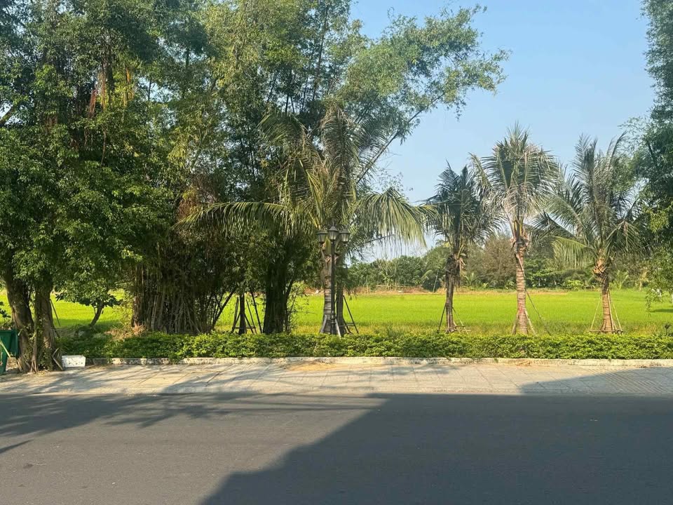 FrontHouse Lý Thái Tổ 193m² giá thỏa thuận - View lúa tuyệt đẹp!