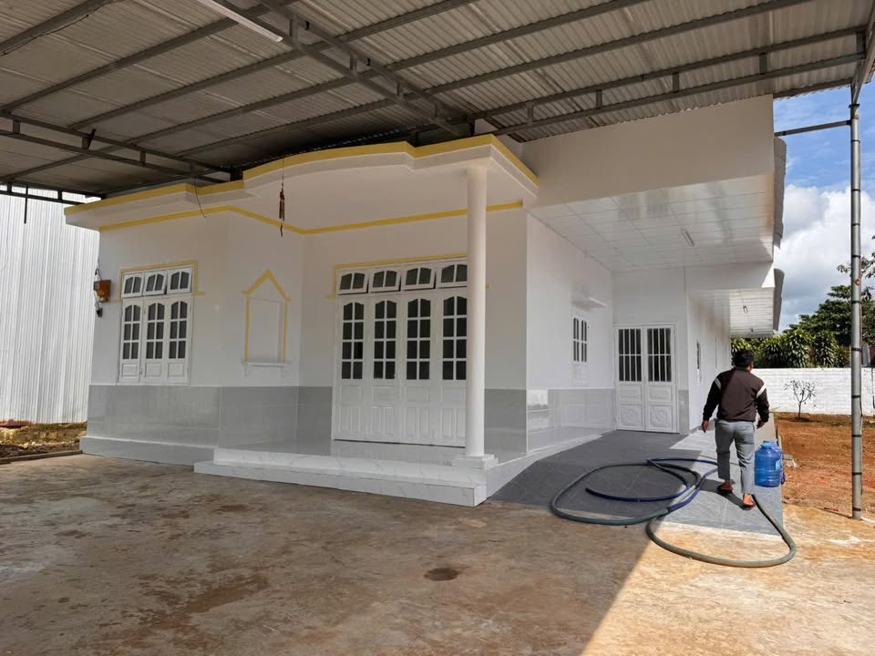 Nhà hẻm 196 Phan Chu Trinh, Bảo Lộc 287m² giá 5 tỷ - Gần trường học và chợ!