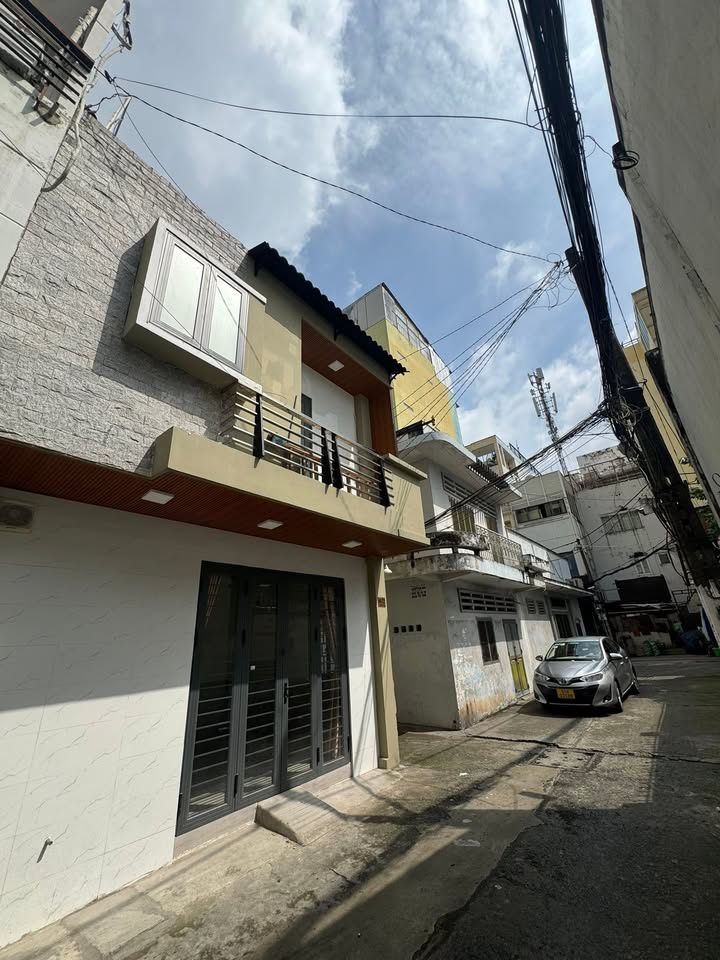 Nhà nguyên căn cho thuê đường 3/2 quận 10 - Diện tích 40m², giá thỏa thuận!