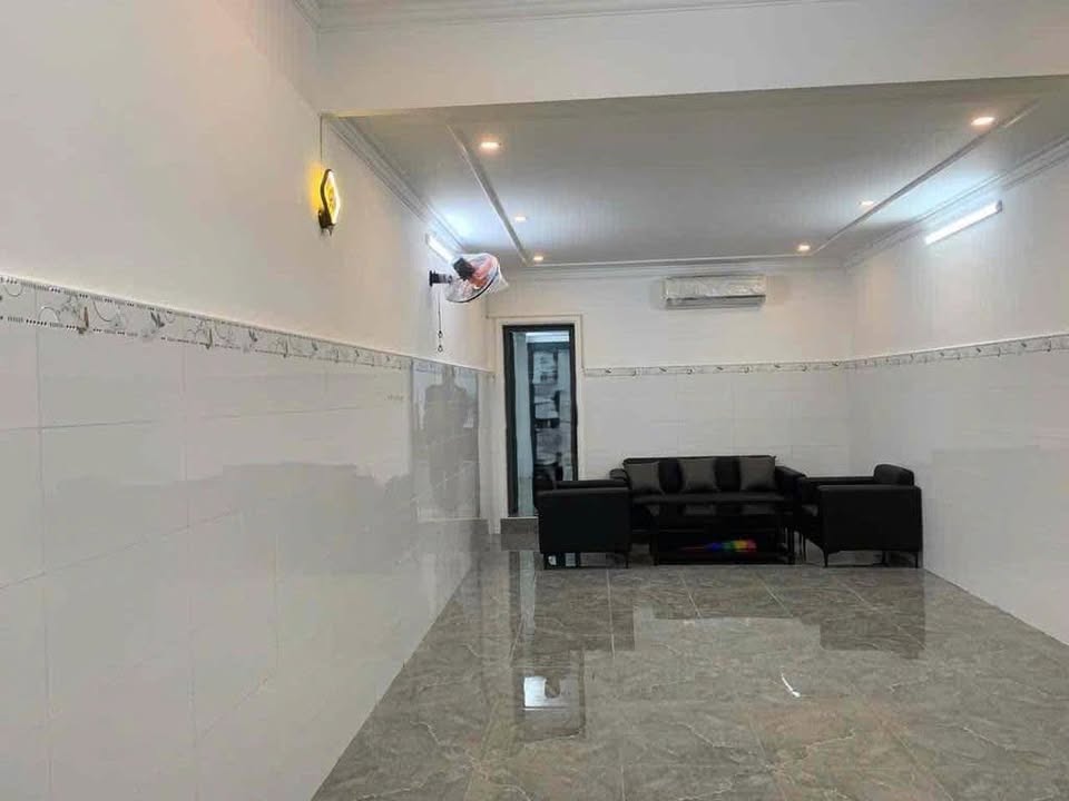Nhà nguyên căn Quận 1 – 84m² giá 30 triệu/tháng - Vị trí đắc địa gần chợ Bến Thành!