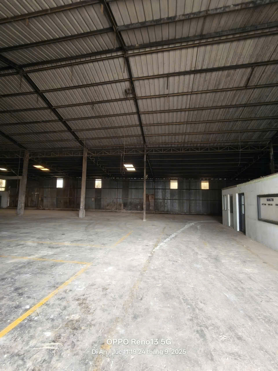 Cho thuê kho xưởng tại Dĩ An Bình Dương 2100m² - Giá chỉ 130 triệu/tháng!