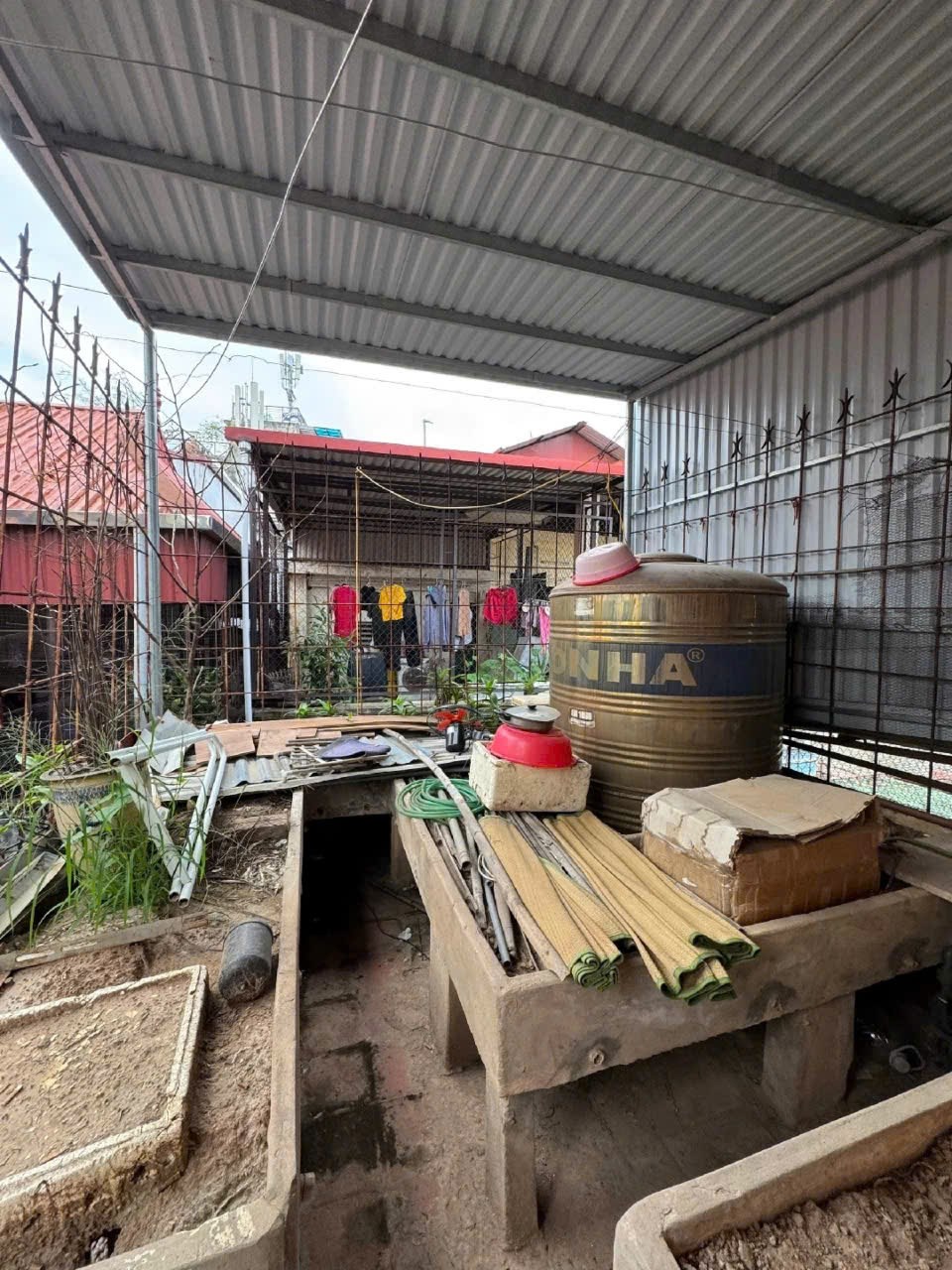 Bán nhà cũ Khương Trung 48m² lô góc - Tiềm năng xây dựng tuyệt vời!