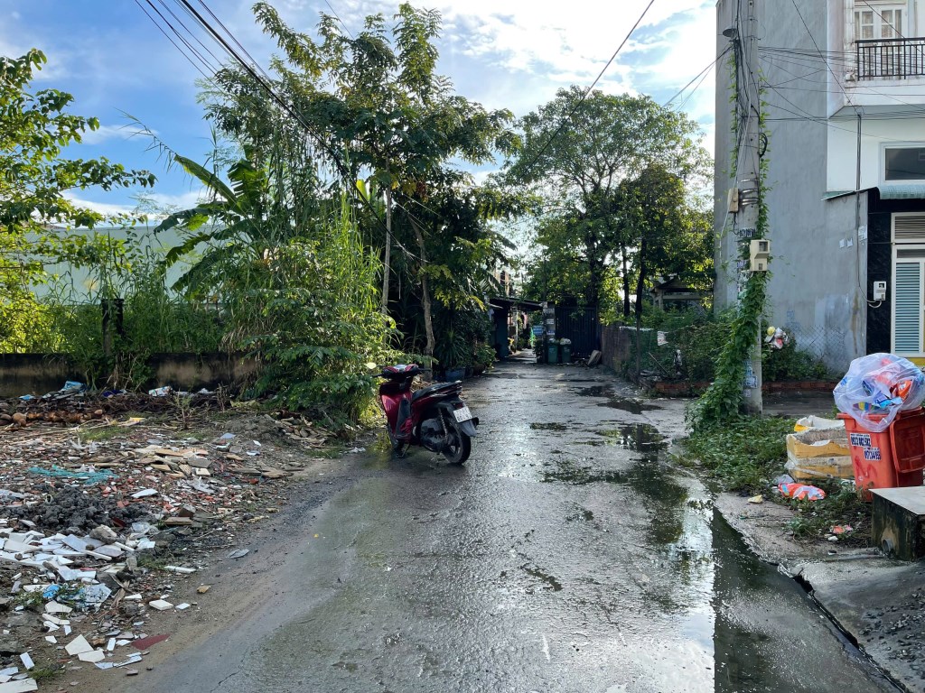 Bán gấp 2 lô đất đẹp Thạnh Xuân 25, Quận 12 - Đường rộng, sổ hồng riêng!