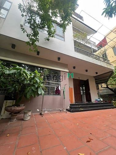 Biệt thự Xuân Đỉnh, Bắc Từ Liêm 245m² giá 47.8 tỷ - Sân vườn thoáng mát, ô tô vào nhà!