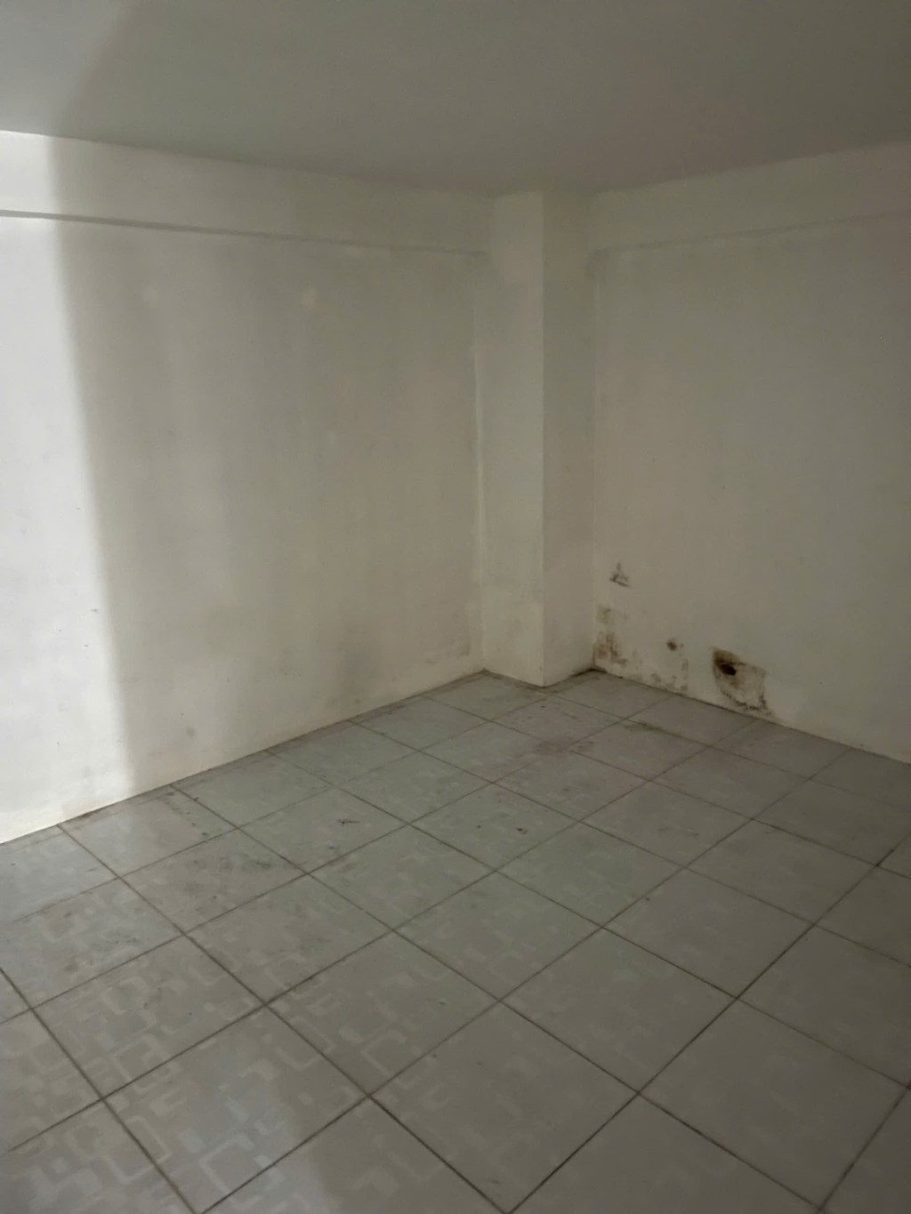 Nhà cho thuê mặt tiền trung tâm Long Xuyên 90m² giá 17 triệu - Cơ hội kinh doanh lý tưởng!