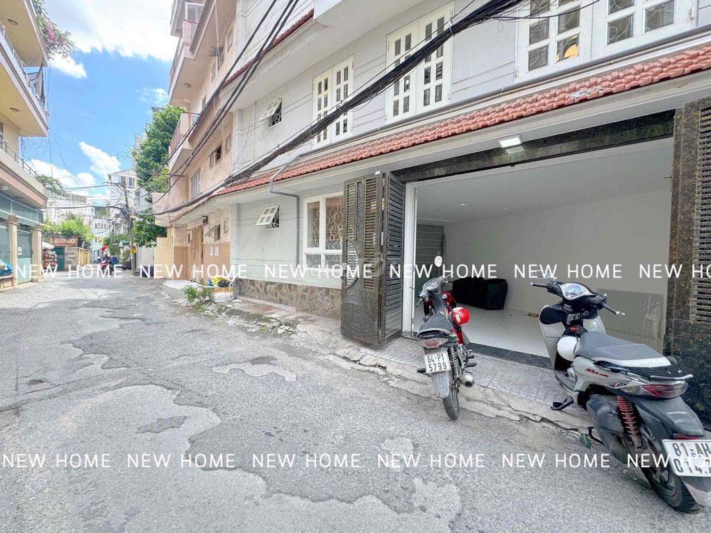 Mặt bằng kinh doanh Trương Quốc Dung, Phú Nhuận 30m² giá 10.5 triệu - Vị trí đắc địa thuận lợi!