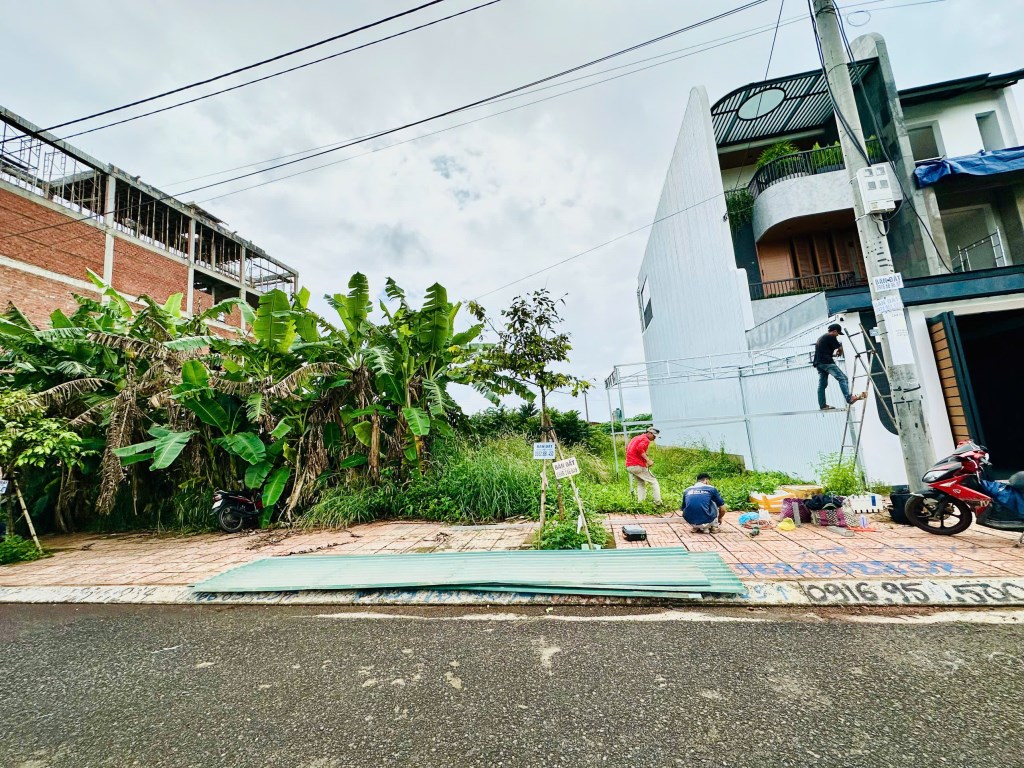 Đất đấu giá Tổ dân phố 8, phường Tân An 120m² - Giá 5.99 tỷ, hướng Tây Bắc!