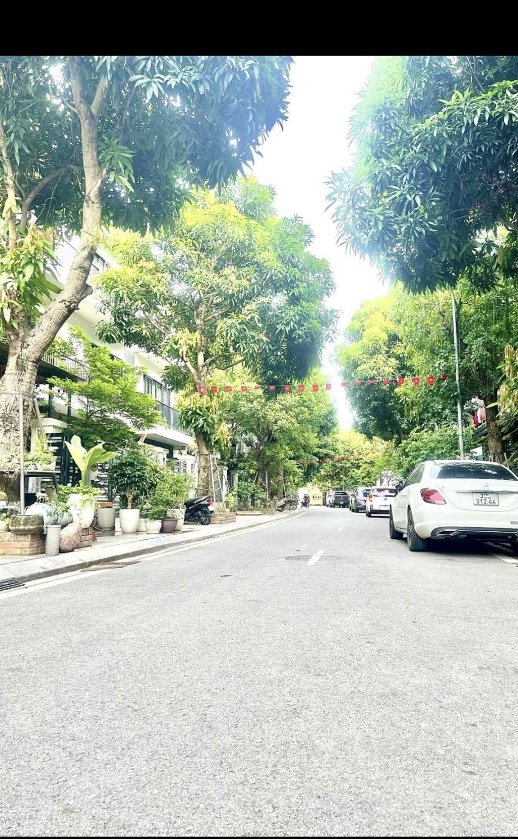 Biệt thự lô góc 180m² Nam Từ Liêm giá 75 tỷ - Đẳng cấp thượng lưu cho VIP!