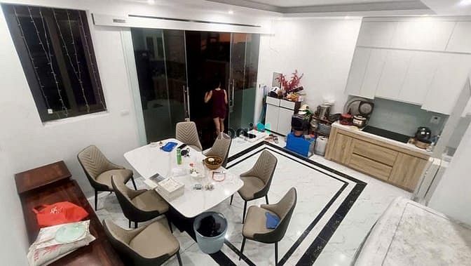 Bán nhà Trương Định 33m², 5 tầng thang máy - Gần phố, giá 9,5 tỷ