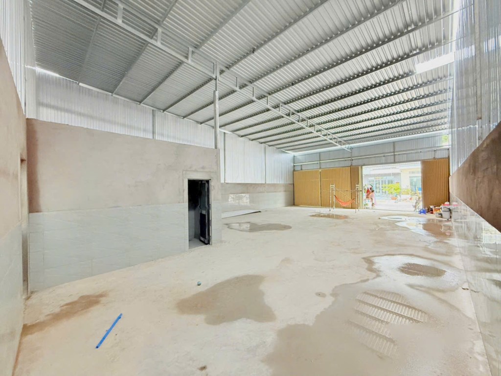 Kho cho thuê mới xây KDC Hồng Loan, Cái Răng, Cần Thơ 160m² - Đường rộng xe tải vào thoải mái!