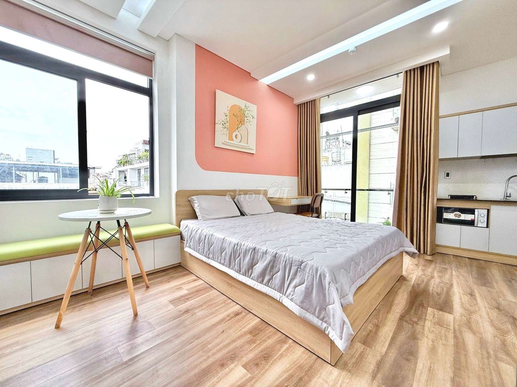 Căn hộ 1 phòng ngủ Bến Vân Đồn 40m² giá 9 triệu - Đầy đủ nội thất, tiện nghi