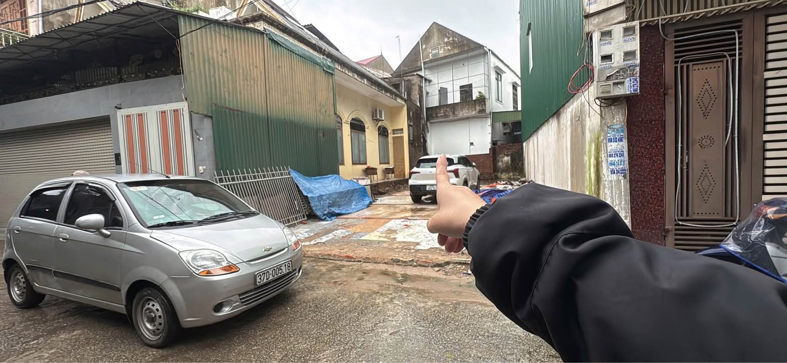 Lô đất đẹp tại phường Trường Thi, TP Vinh 95m² giá 5.2 tỷ - Sổ đỏ chính chủ, vị trí đắc địa!