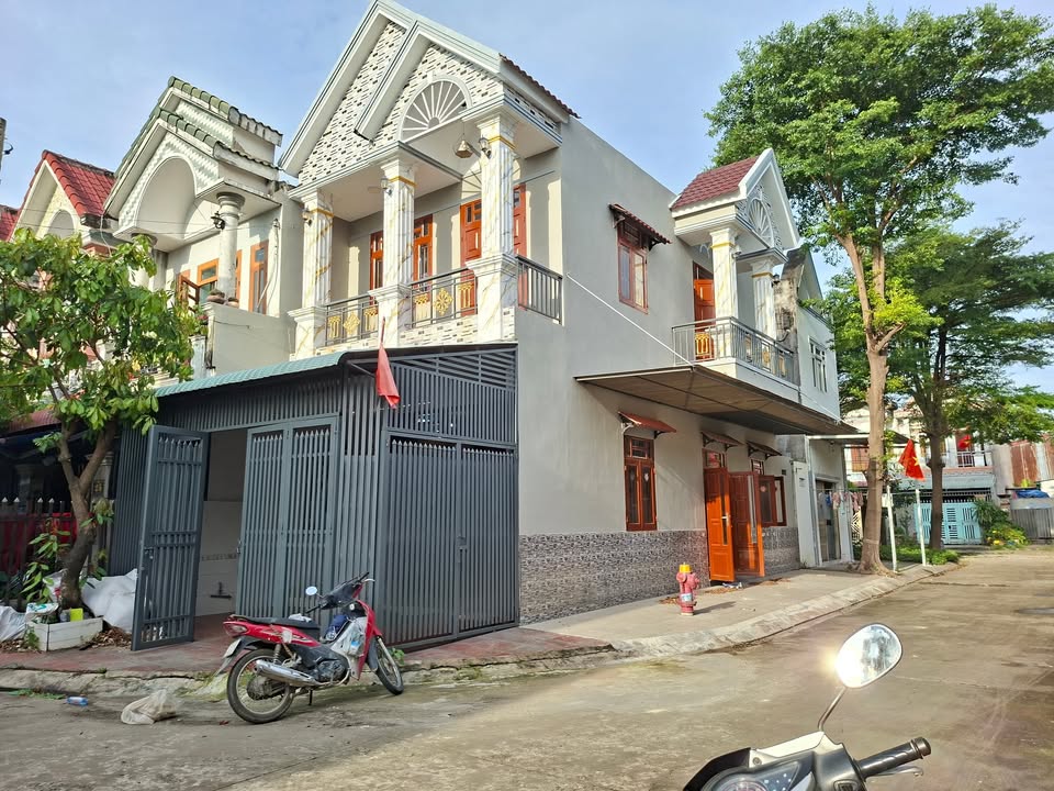 Nhà 2 Mặt Đường KDC Bảo Trâm, Dĩ An 68m² - Giá chỉ 4.5 tỷ, Thương lượng!