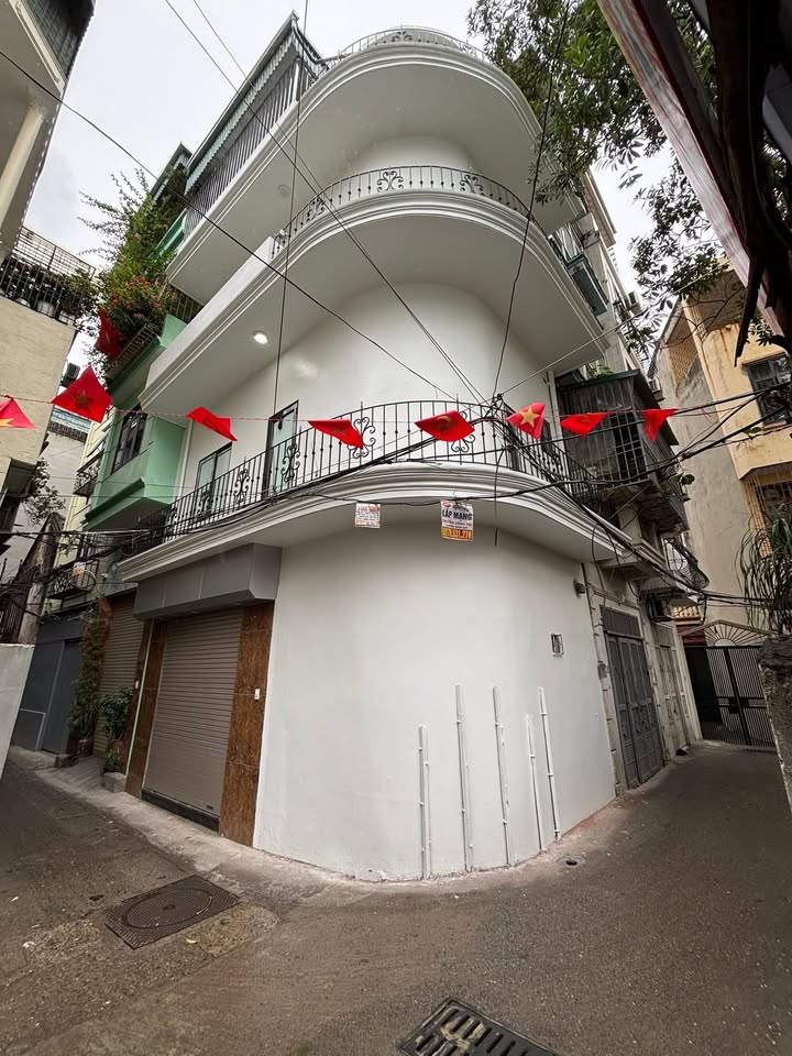 FrontHouse Trần Khát Chân Hai Bà Trưng 25m² giá 7,5 tỷ - Kinh doanh đỉnh cao!