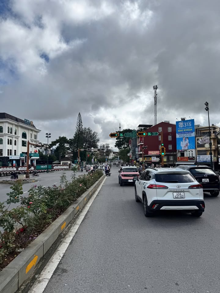 Bán gấp nhà đất mặt tiền đường Trần Phú Đà Lạt 89m² giá 22 tỷ - Vị trí đắc địa cho kinh doanh!