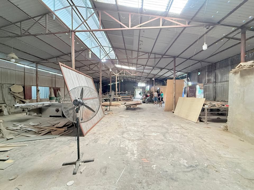 Kho xưởng cho thuê tại Bắc Từ Liêm, 20 triệu/tháng - Sẵn điện 3 pha