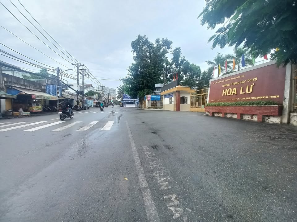 Nhà mặt tiền kinh doanh Đường 12 Quang Trung Quận 9 giá 7.3 tỷ - Thích hợp vừa ở vừa kinh doanh!