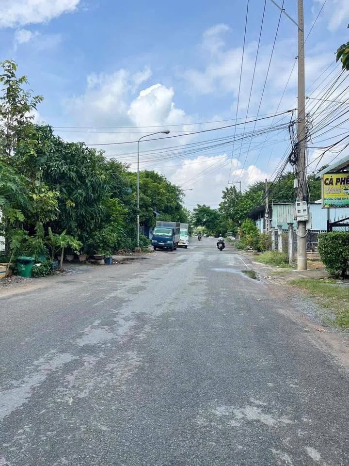 Đất nền mặt tiền Bình Nhâm 126m² giá 3.45 tỷ - Sân đậu ô tô tiện lợi!