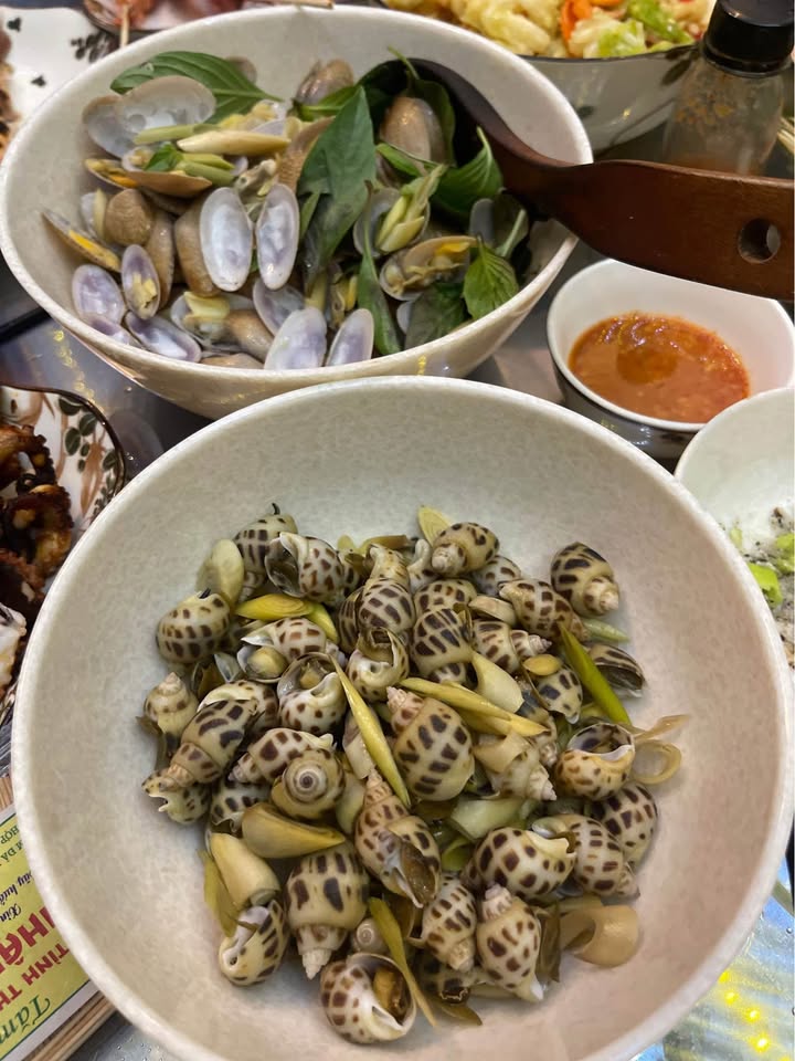 Cho thuê mặt bằng kinh doanh Đinh Tiên Hoàng, quận Thanh Khê, 8 triệu - Mặt tiền rộng, vị trí đắc địa!