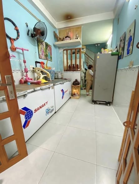 Bán nhà phố Diên Hồng, Quận 10, 18m² giá 4.5 tỷ - Hẻm xe tải, an ninh tuyệt đối!