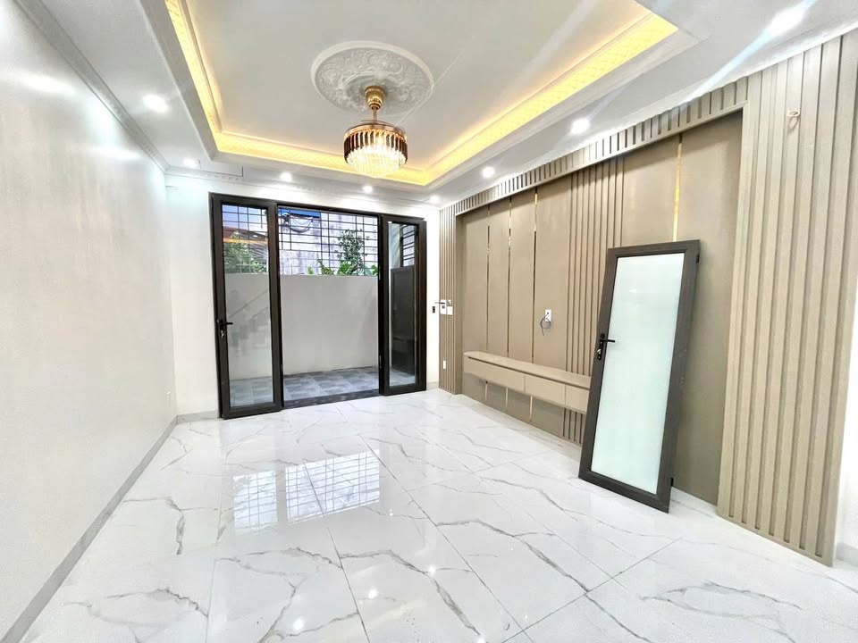 Nhà xây mới phố Bùi Thị Từ Nhiên - Đông Hải 1, 42m² giá 2.9 tỷ - Pháp lý rõ ràng!
