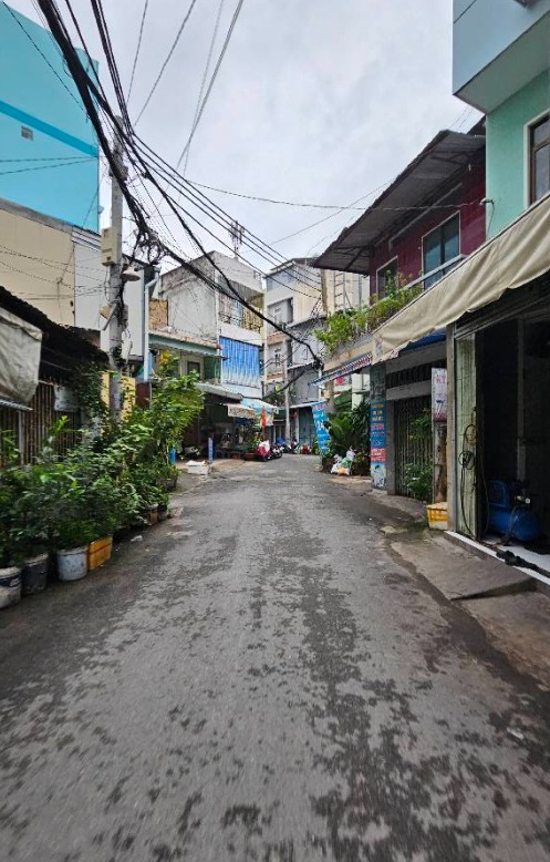 Nhà phố Tam Phú Thủ Đức 74m² giá 4.9 tỷ - Không gian thoáng đãng, sẵn sàng giao dịch!