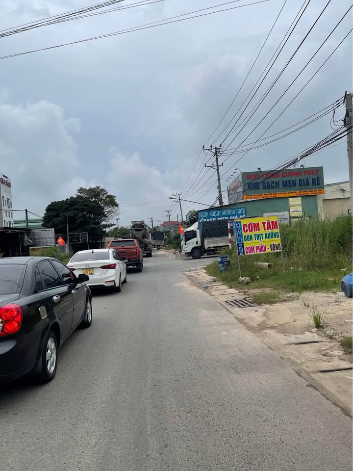 Bán FrontHouse mặt tiền đường DH410, phường Vĩnh Tân, 249m² - Cơ hội kinh doanh đắt giá!