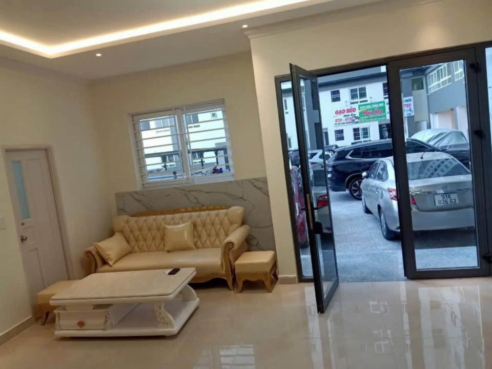Shophouse Duplex Topaz Home 2, 120m² giá thương lượng - Không gian lý tưởng cho kinh doanh và sinh sống!