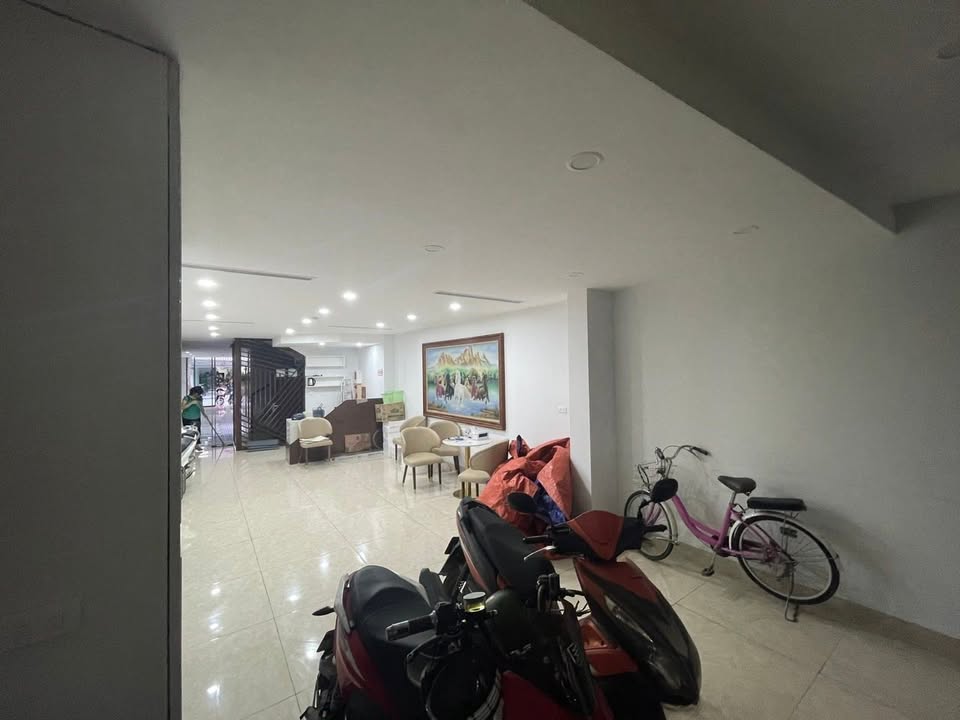 FrontHouse Cửa Nam Hoàn Kiếm 176m² giá 194 tỷ - Đầu tư sinh lời ngay lập tức!