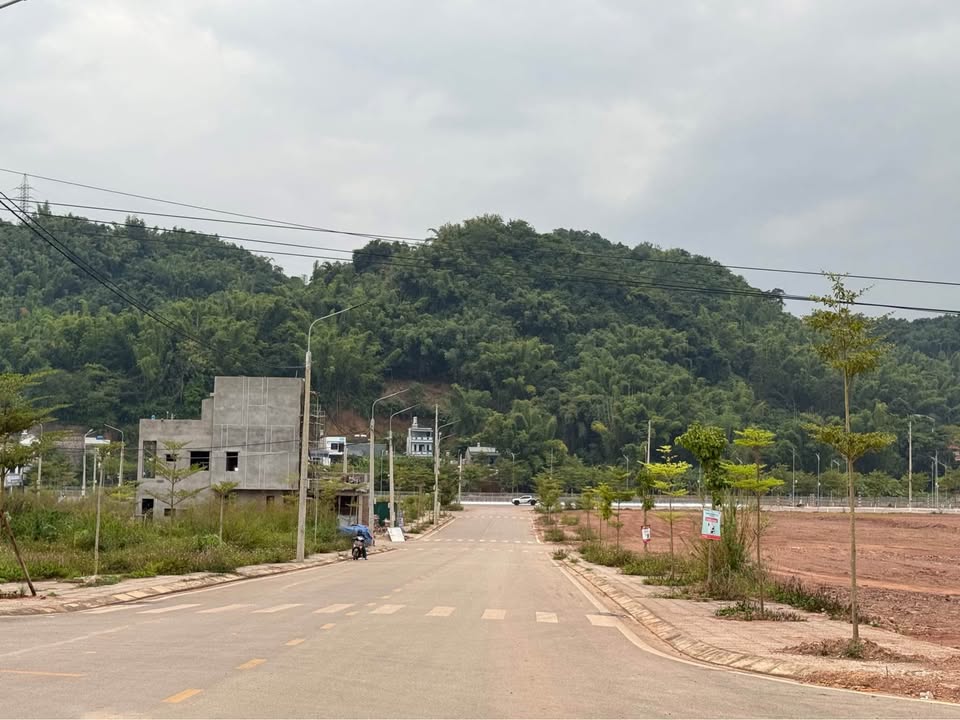 Đất nền khu đô thị quốc tế Bình Minh Sơn La 135m² giá 2 tỷ - Cơ hội đầu tư tuyệt vời!