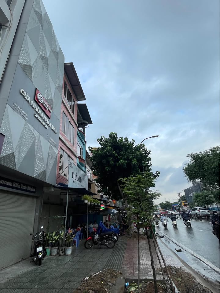 Nhà mặt tiền cho thuê tại Lý Thường Kiệt, Q10 - 30 triệu/tháng - Địa điểm lý tưởng cho kinh doanh!