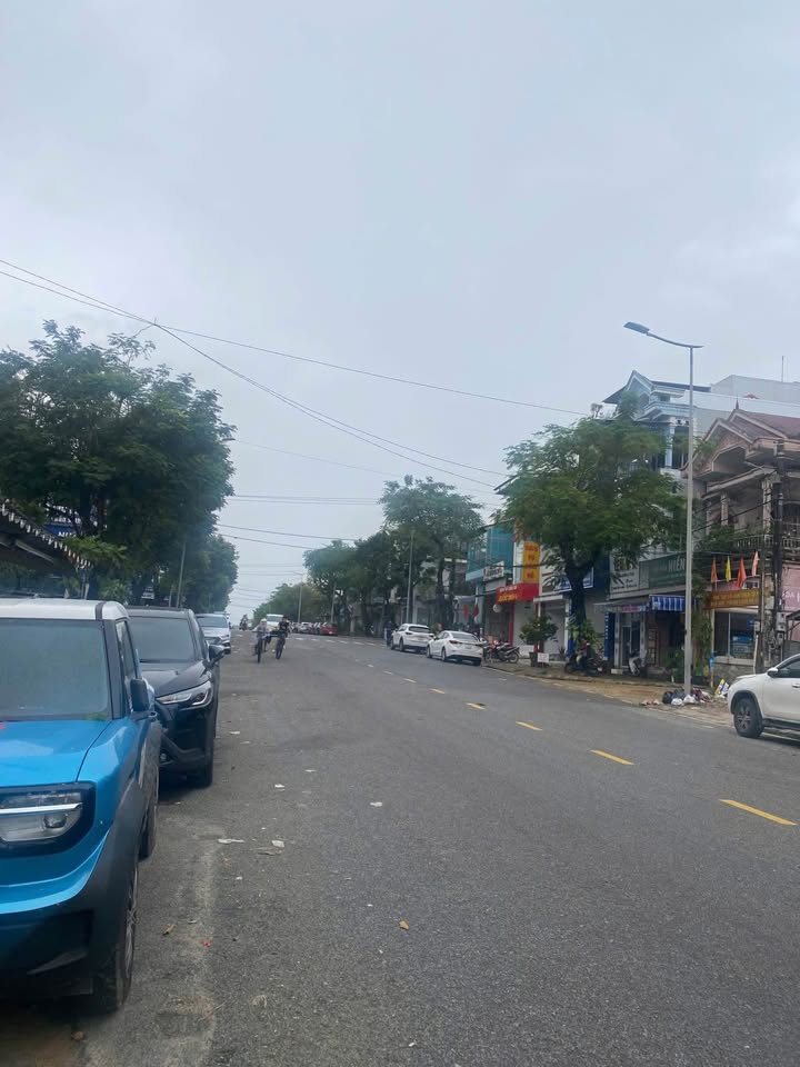 Nhà phố mặt tiền Đào Tấn, Trường An, TP Huế 146m² giá 14 tỷ - Cơ hội đầu tư tuyệt vời!