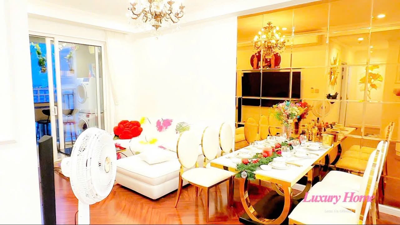 Căn hộ Sunrise City View Quận 7 76m² giá 7.2 tỷ - Thiết kế sang trọng, view hồ bơi!