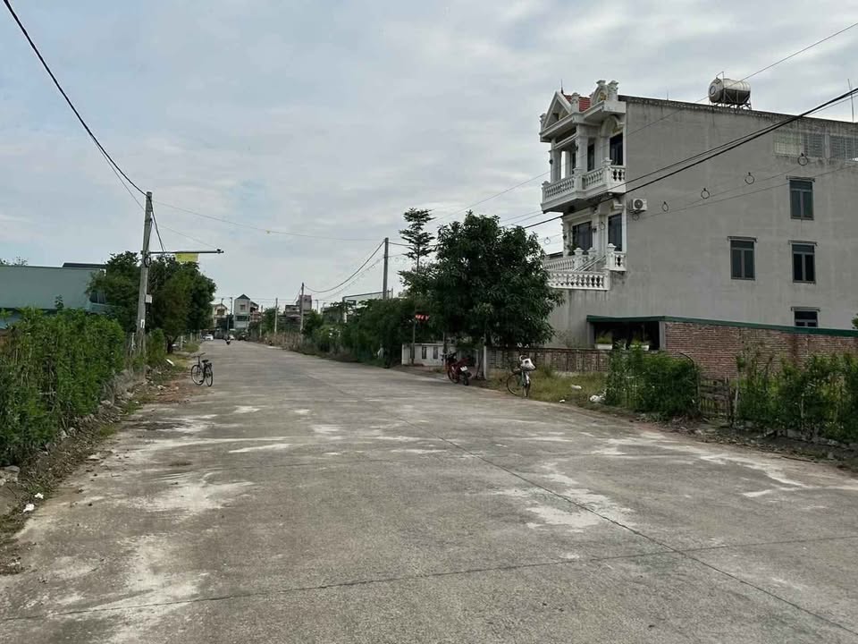 Đất nhà vườn phố Bắc Thịnh Ninh Sơn 390m² giá 11 tỷ - Gần trung tâm tiện ích!