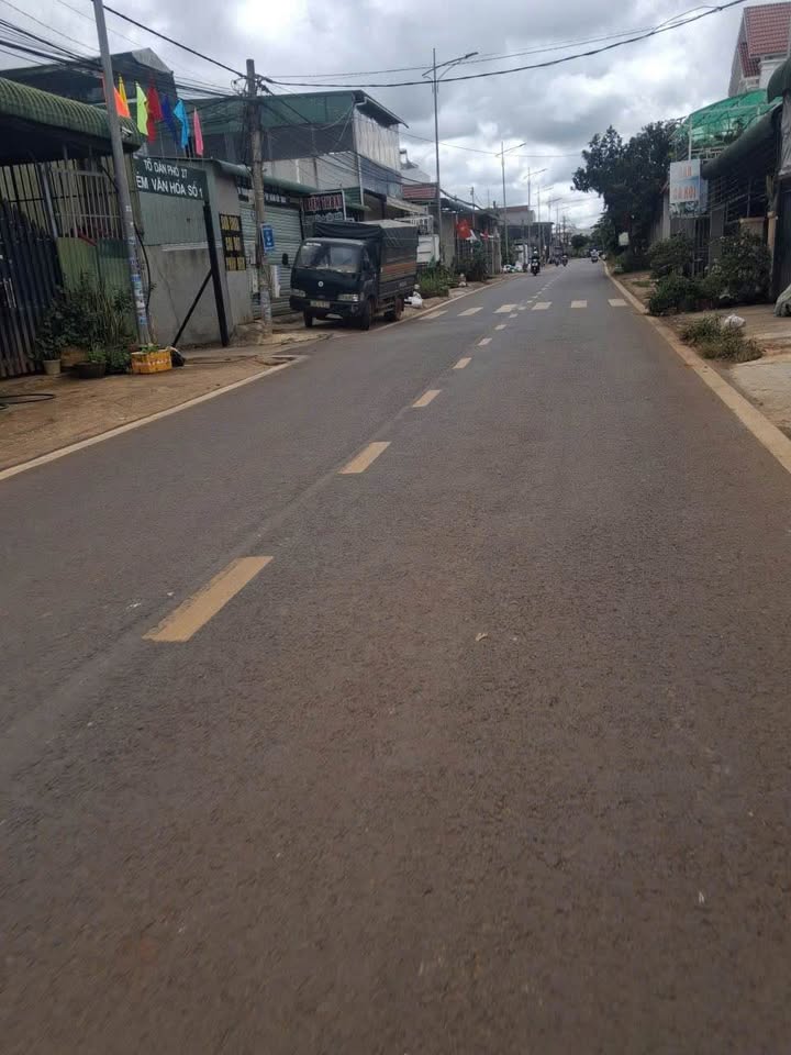 Bán lô đất mặt tiền đường Thống Nhất, Phú Hội, Đức Trọng 419m² - Giá chỉ 3.9 tỷ, thương lượng nhẹ!