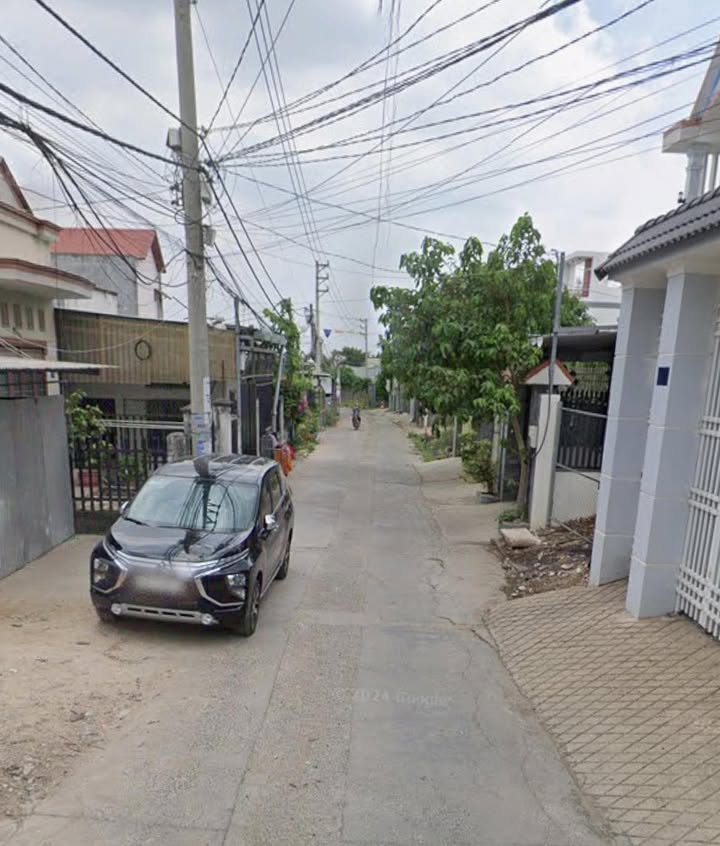 Đất biệt thự Hố Nai Biên Hòa 180m² giá 4.8 tỷ - Sổ đỏ chính chủ, tặng 2 nhà cấp 4!