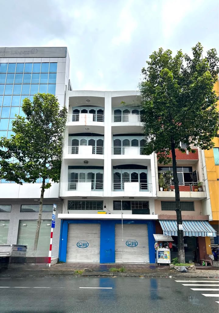 Cho thuê toà nhà văn phòng Trần Văn Khéo 128m² giá 80 triệu - Thương lượng hợp đồng dài hạn!