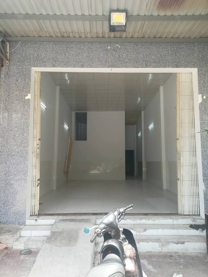 Nhà phố cho thuê mặt tiền Nguyễn Tri Phương, An Khánh 90m² - Giá chỉ 9 triệu/tháng!