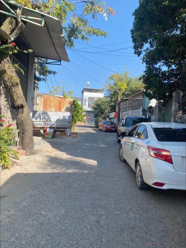 Nhà hẻm Hàm Nghi, Phường Duy Tân 100m² giá 1 tỷ - Vị trí trung tâm tiện lợi!