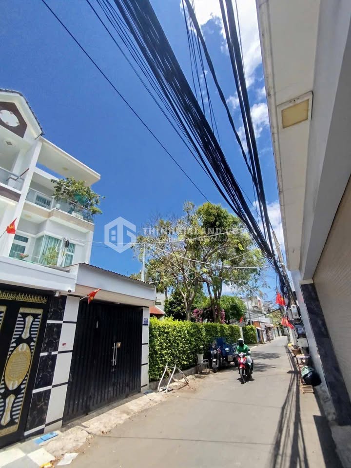 Nhà phố 1 trệt 2 lầu hẻm ô tô tại Phường 7, Vũng Tàu - 8 tỷ, dọn vào ở ngay!