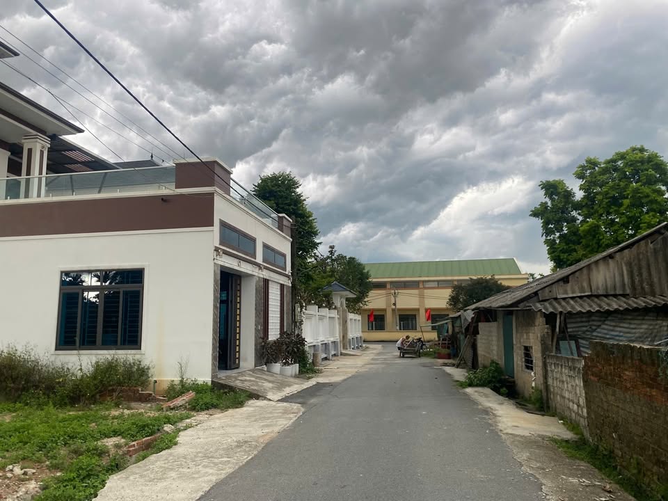 Bán đất Thúy Hội, Thạch Hưng, 193.6m² giá 3 tỷ - Đường rộng thông thoáng!