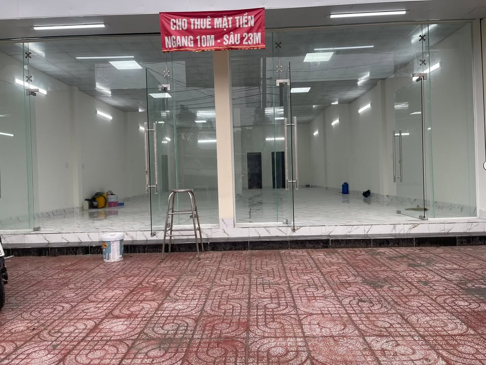 FrontHouse 406 Hoàng Hữu Nam, Thủ Đức 220m² - Vị trí kinh doanh đắc địa!