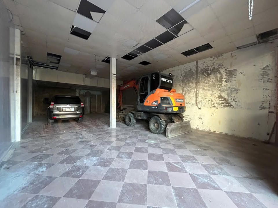 Mặt bằng cho thuê đường Lê Nin Vinh 144m² giá 20 triệu - Thích hợp kinh doanh hàng ăn!