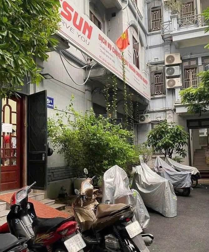 Văn phòng cho thuê tại Ngõ 95 Hoàng Cầu, Đống Đa, 35m² giá 4.5 triệu - Lô góc, ô tô vào tận nơi!