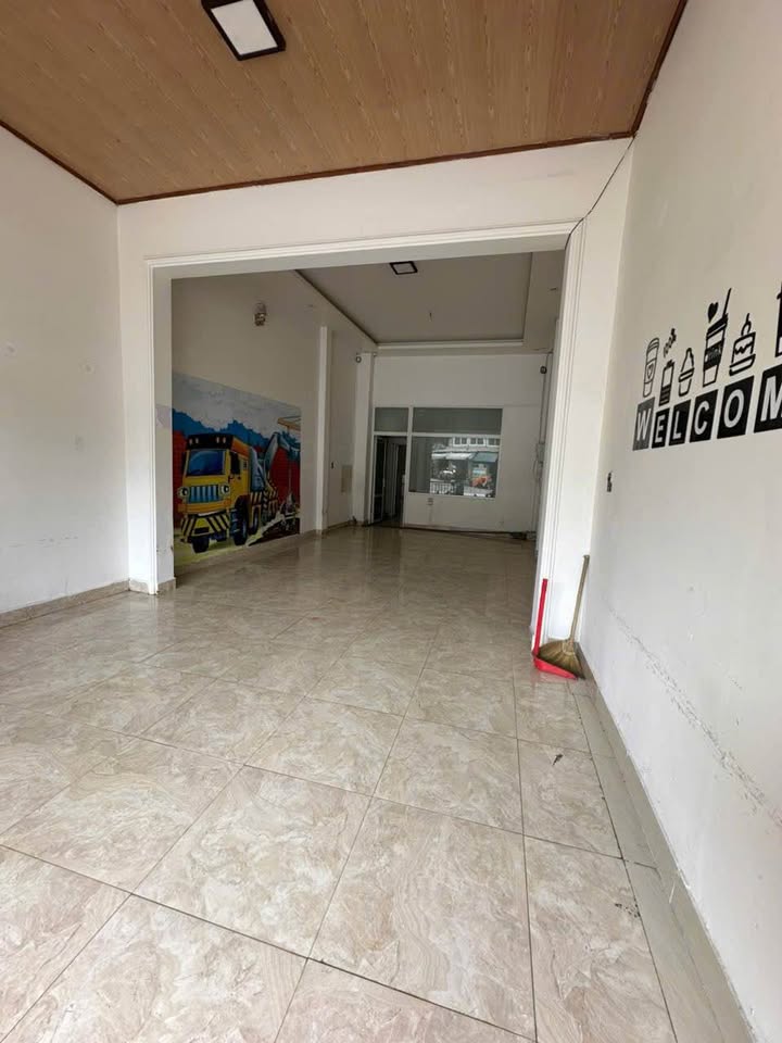 Cho thuê mặt bằng kinh doanh tại Ngã 3 Cao Thắng, Đà Lạt 90m² - Phù hợp đa ngành nghề!