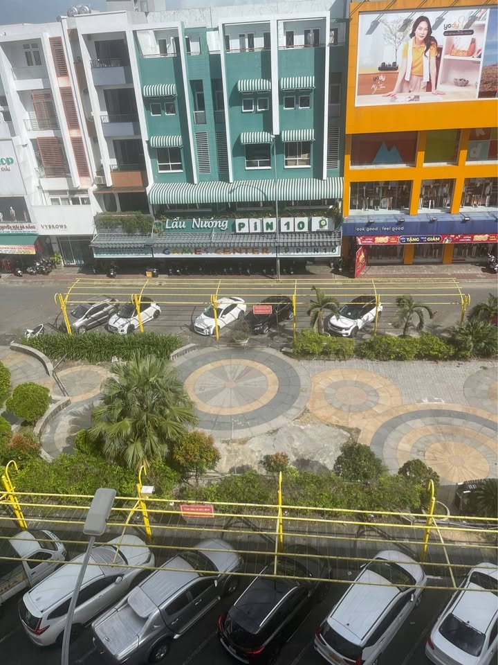 Nhà mặt tiền Điện Biên Phủ, Thanh Khê, Đà Nẵng 437m² giá 15.9 tỷ - Hàng siêu hiếm không thể bỏ lỡ!