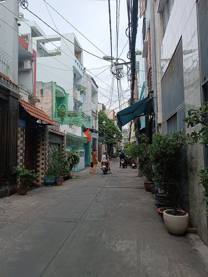 Nhà phố Hoàng Sa, P.7, Q.10, 60m² giá 8.15 tỷ - Cơ hội đầu tư tuyệt vời!