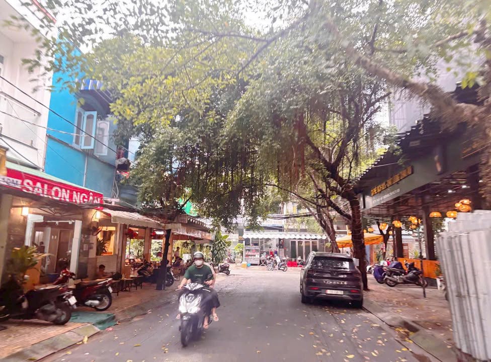 Đất trống hẻm 368 Tân Sơn Nhì 64m² giá 8.3 tỷ - Cơ hội đầu tư đắc địa!