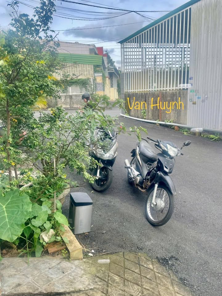 Nhà cho thuê trung tâm Bảo Lộc 3PN giá 6 triệu - Nội thất đầy đủ!