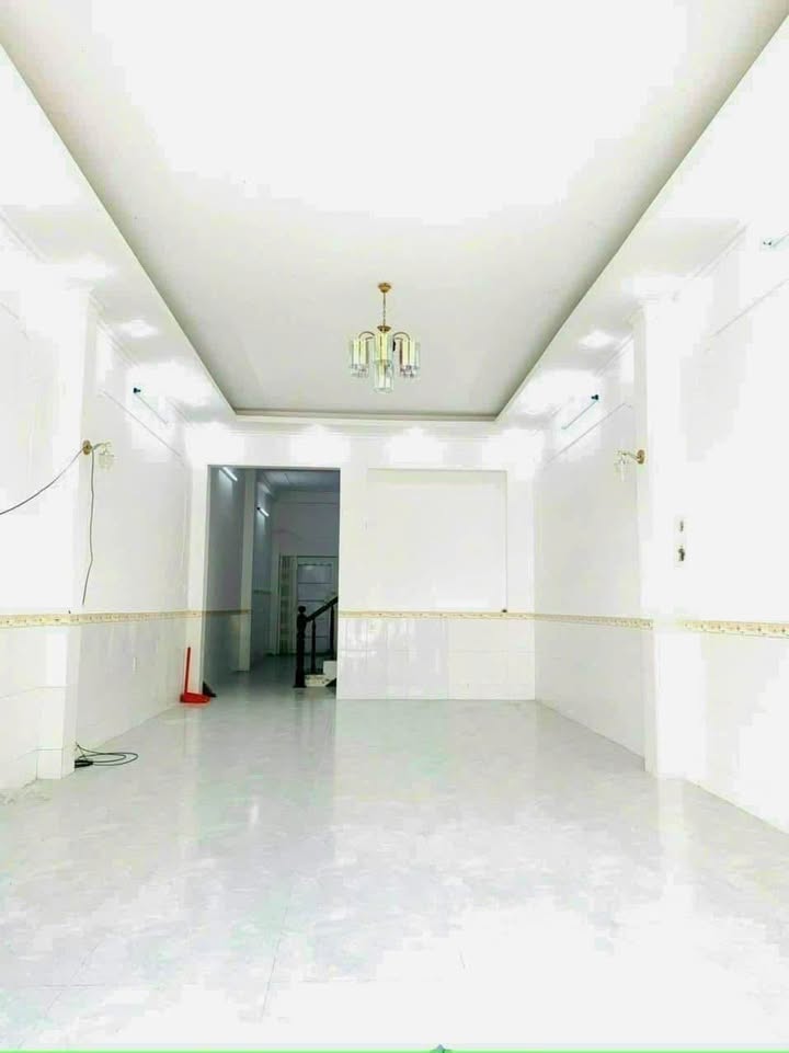 Nhà lầu 3 phòng ngủ tại KDC Hưng Phú 1, Cần Thơ giá 10 triệu - Cho thuê gấp!